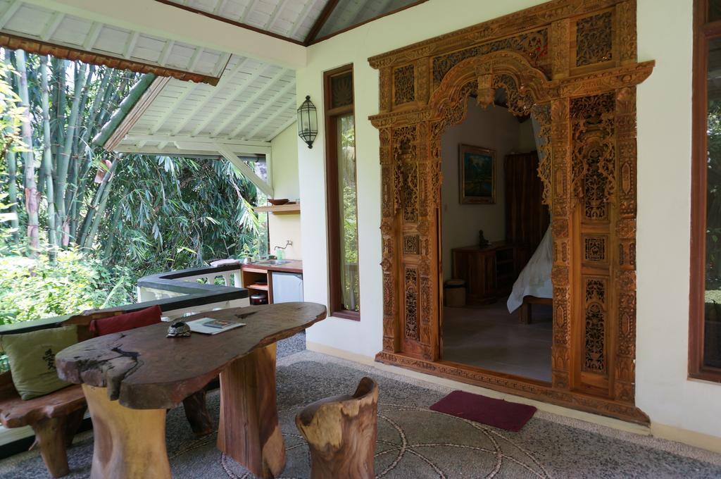 Hotel White Lotus Oasis à Ubud Extérieur photo