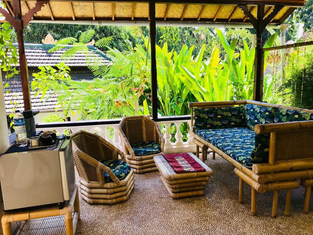 Hotel White Lotus Oasis à Ubud Extérieur photo